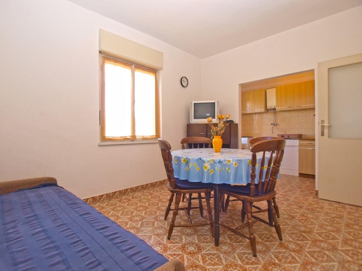 Apartments Mirela 1554 Pula Exterior foto